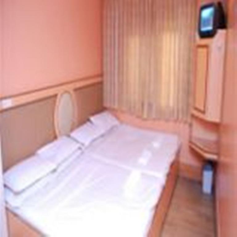 Hotel Hans International Νέο Δελχί Δωμάτιο φωτογραφία